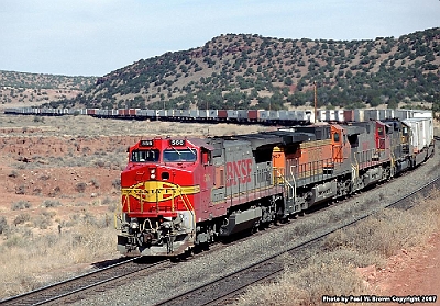 BNSF 566 at Kayser, NM in March 1999.jpg